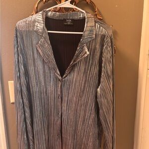 Dressed in Lala Metallic Pleated Button-Down play set